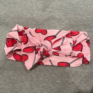 Baby bling Valentine’s Day bow